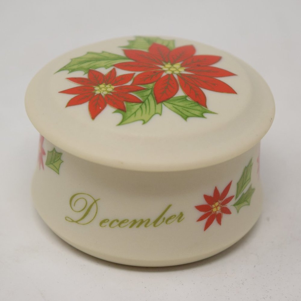 Vintage Lefton December Trinket Box and Lid Poinsettia KW642 Christmas Holiday